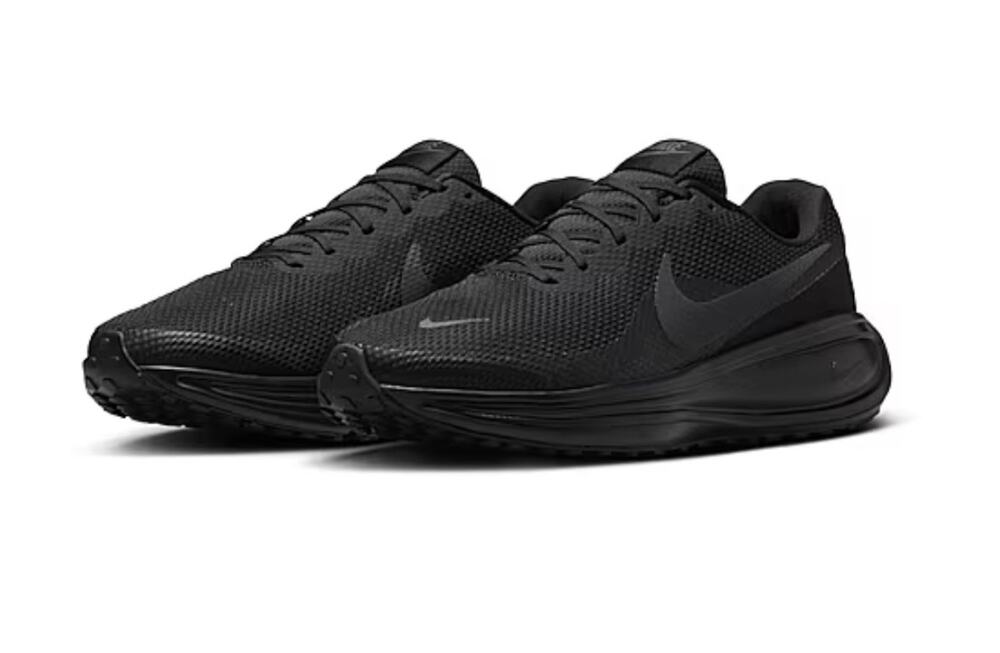 NEW! W Nike Revolution 8 Size10/8.5 Black Running Walking Sneakers Unisex